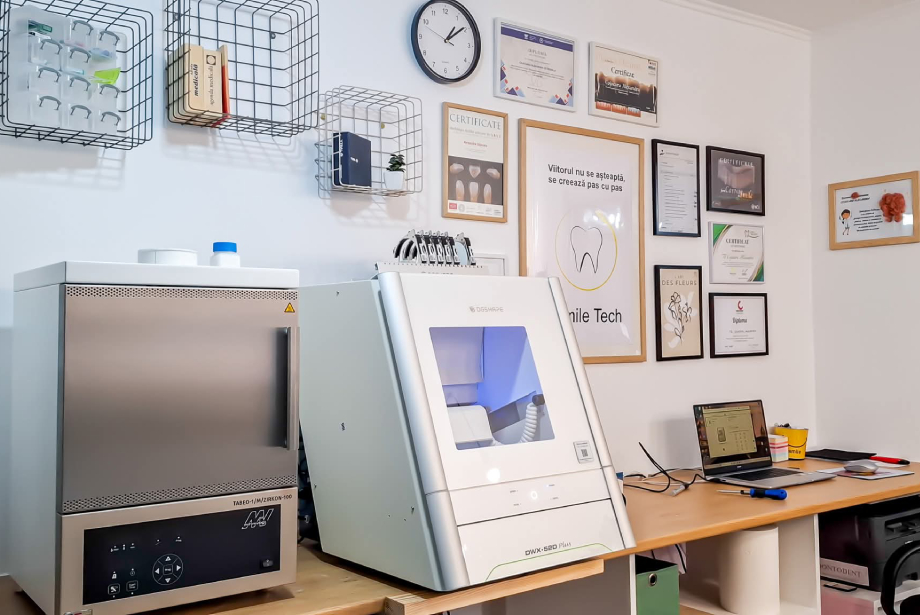 Digitalizare completă a laboratorului dentar Smile Tech, Piatra Neamț