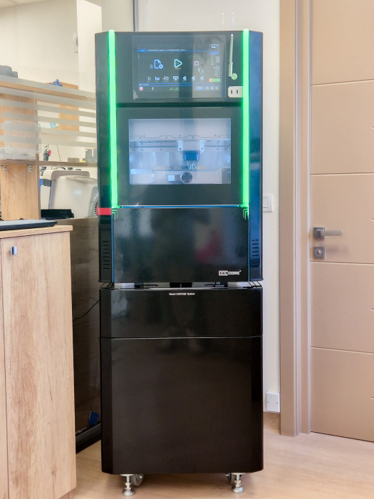 Dotare Clinică Medicală Dentară Dr. Teo cu mașină de frezare de ultimă generație 4